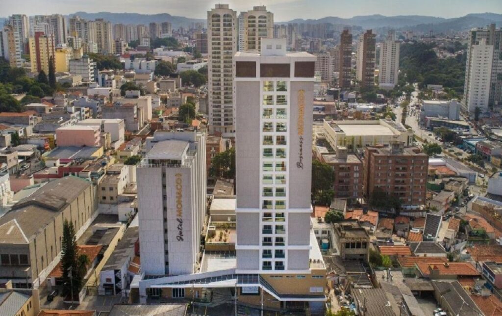 Summit Hotel Monaco, em Guarulhos