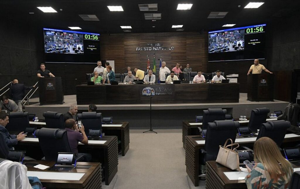 Câmara aprova adesão de Guarulhos à privatização da Sabesp