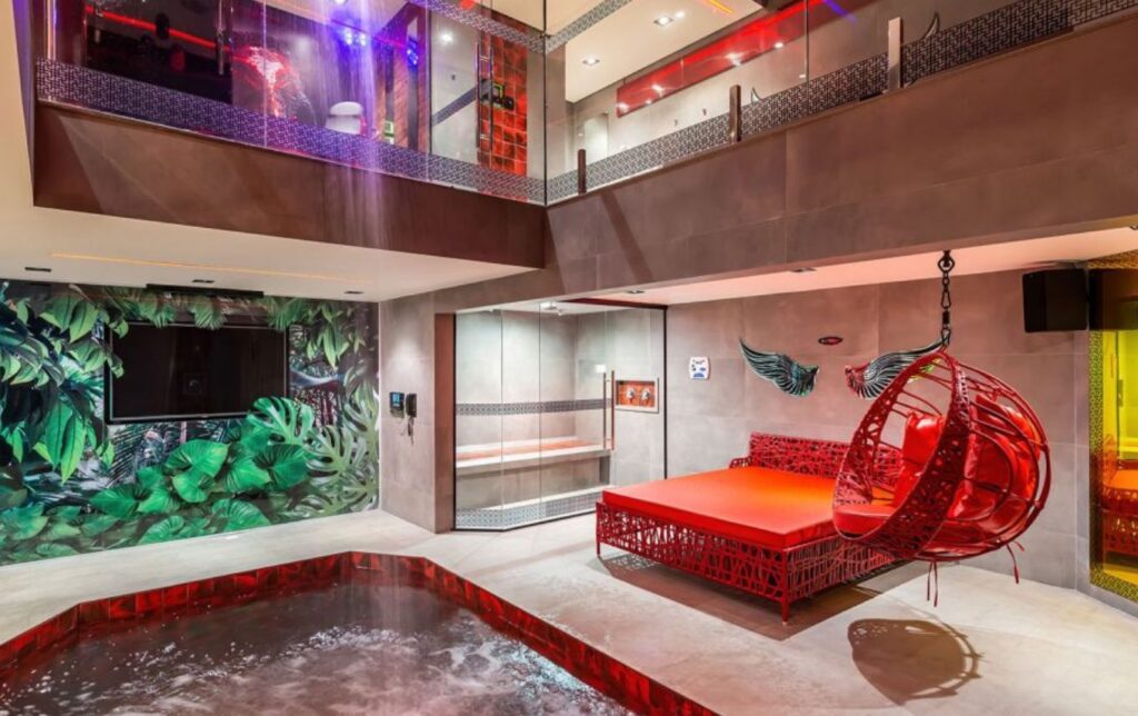 Motel em Guarulhos: Guia com 7 opções de motéis de luxo com piscina, hidro e mais