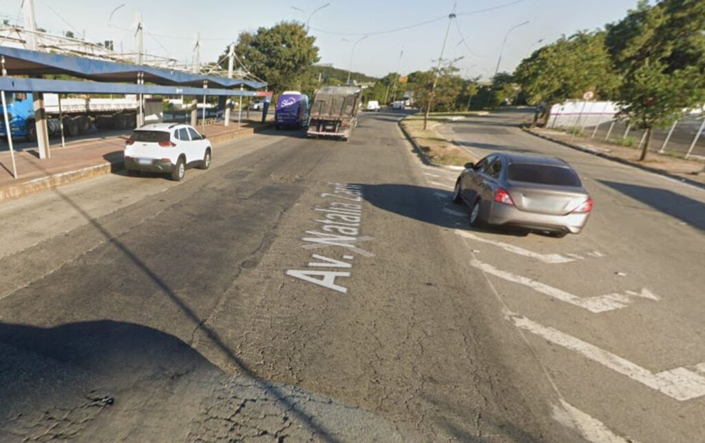 Avenida terá corredor de ônibus