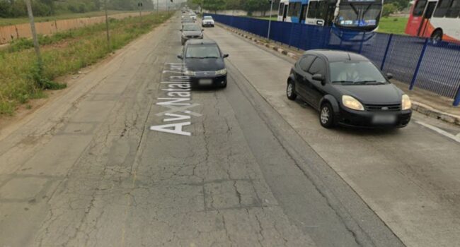 Avenida Natália Zarif, em Guarulhos, tem asfalto ruim e muitos problemas