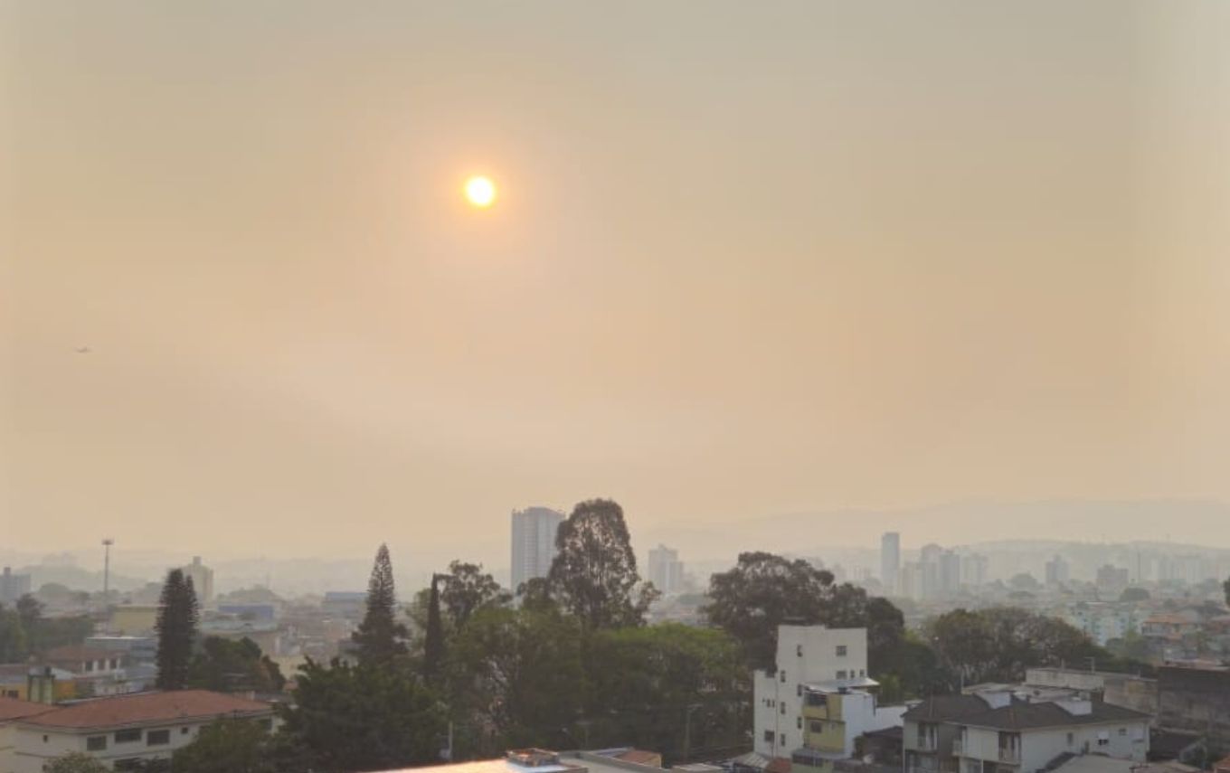 Poluição do ar atinge nível preocupante em Guarulhos, aponta Cetesb