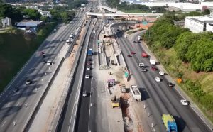 Dutra terá trânsito alterado na noite de hoje (5/11) para obras de viadutos da Fernão Dias