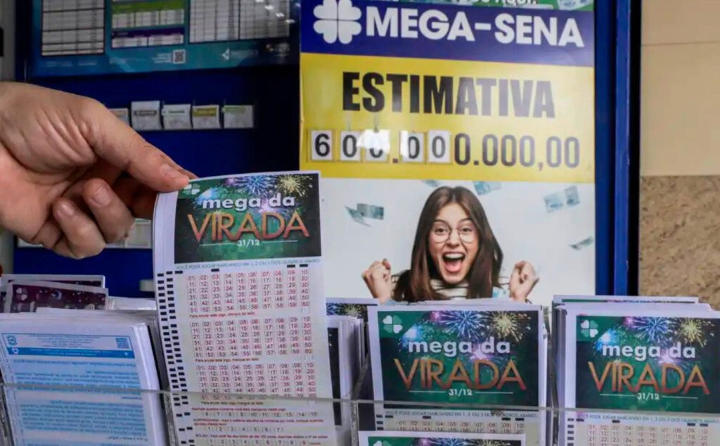 Até que horas dá para jogar na Mega da Virada? Alta procura por sorteio causa fila virtual