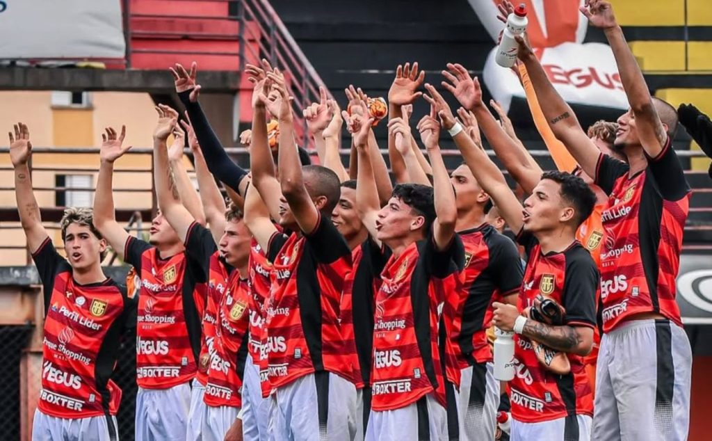 Flamengo de Guarulhos vence o Náutico e se classifica para a 3ª fase da Copinha