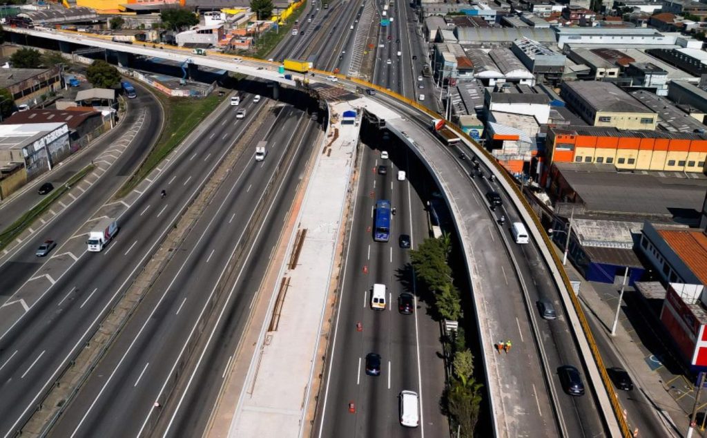 Ponte do Tatuapé na Dutra é interditada à noite para manutenção