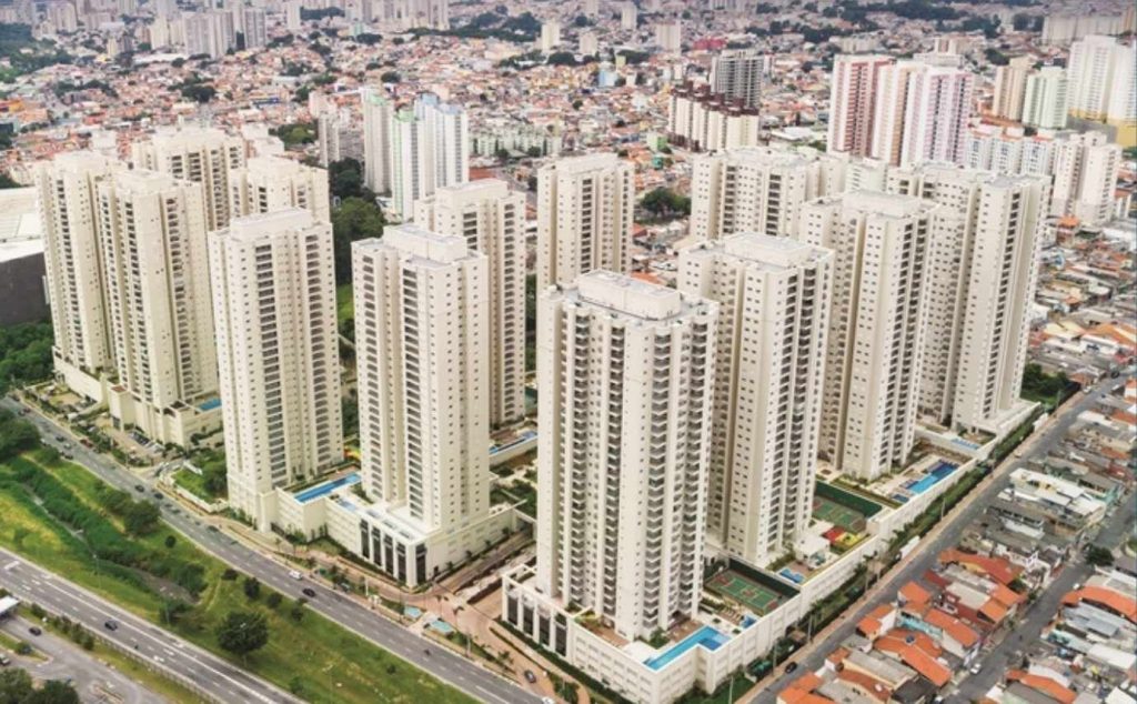Sem arranha-céus, Guarulhos cresce com condomínios populosos e bairros verticalizados