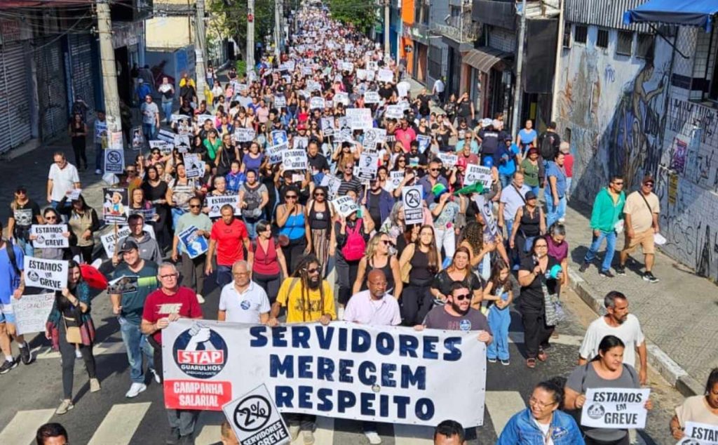A queda de braço entre o prefeito Lucas Sanches e os servidores municipais após reajuste de 2%