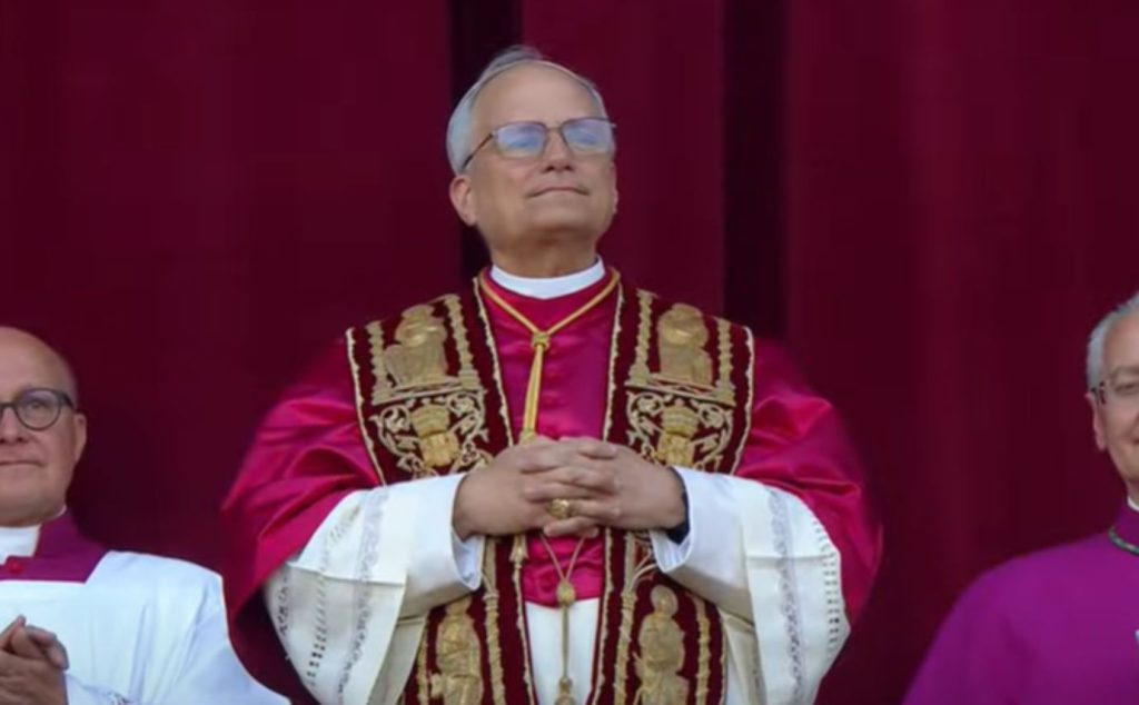 Fumaça branca no Vaticano: Foi escolhido o novo papa