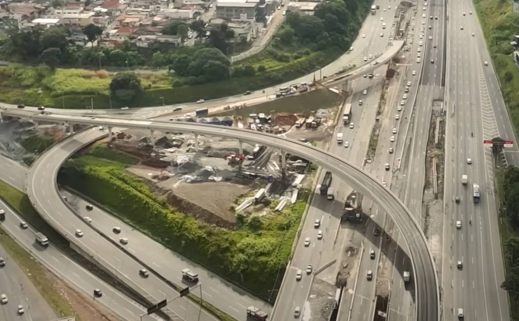 CCR RioSP faz mudança em obra na Dutra e promete entrega para o início do 2º semestre