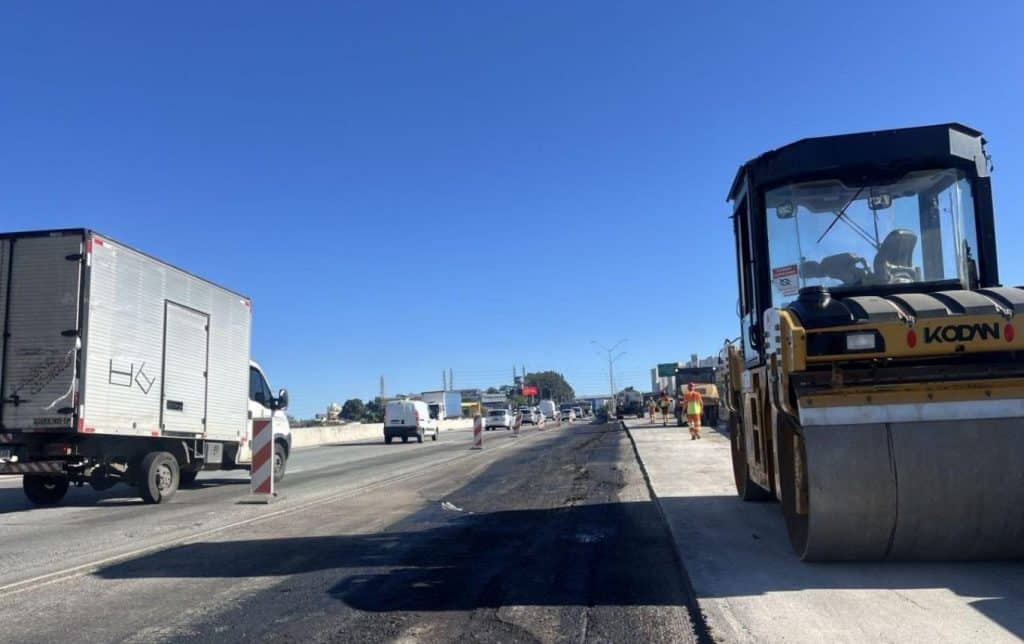 Obras provocam nova mudança no tráfego da Dutra nesta sexta (26)