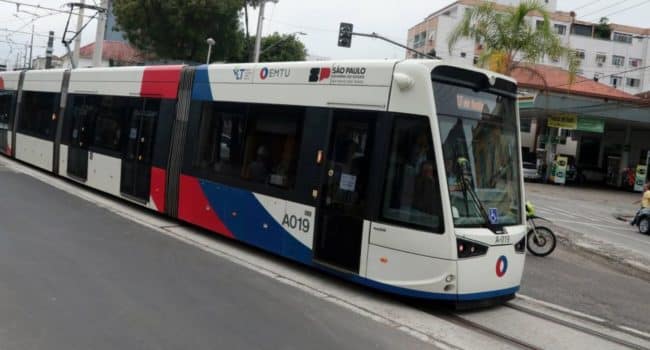 VLT do governo de São Paulo em operação na Baixada Santista; transporte deve ligar Guarulhos ao ABC